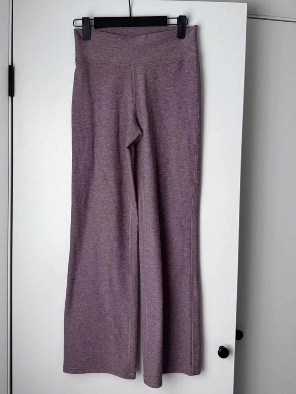 Vuori mid rise elevation bootcut flare leggings